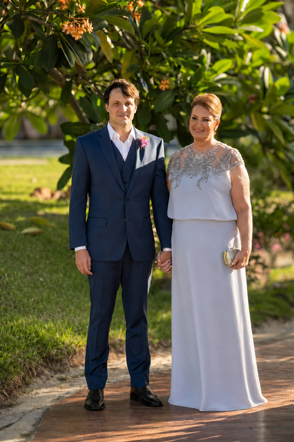Cores de vestido para mãe do noivo ou da noiva: como escolher sem errar na paleta do casamento