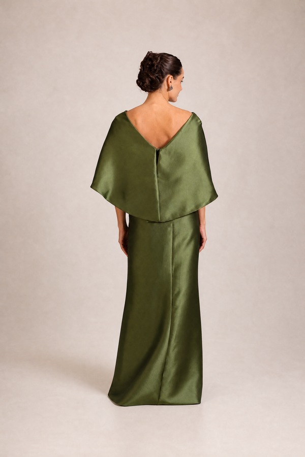 Vestido Verde Oliva em Zibeline com Manga Capa Bordada