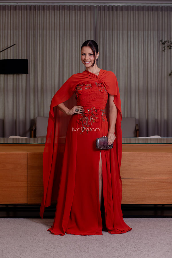 Vestido drapeado corpo com flores em 3D e bordados em pedraria