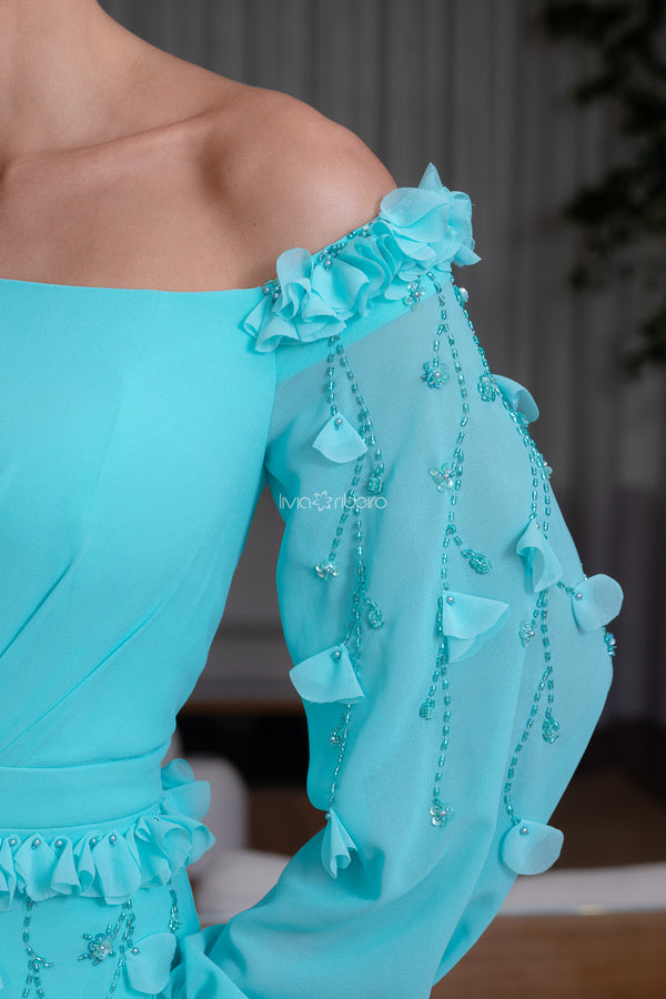 Vestido longo ombro a ombro  amarelo com bordado em pétalas e pedraria