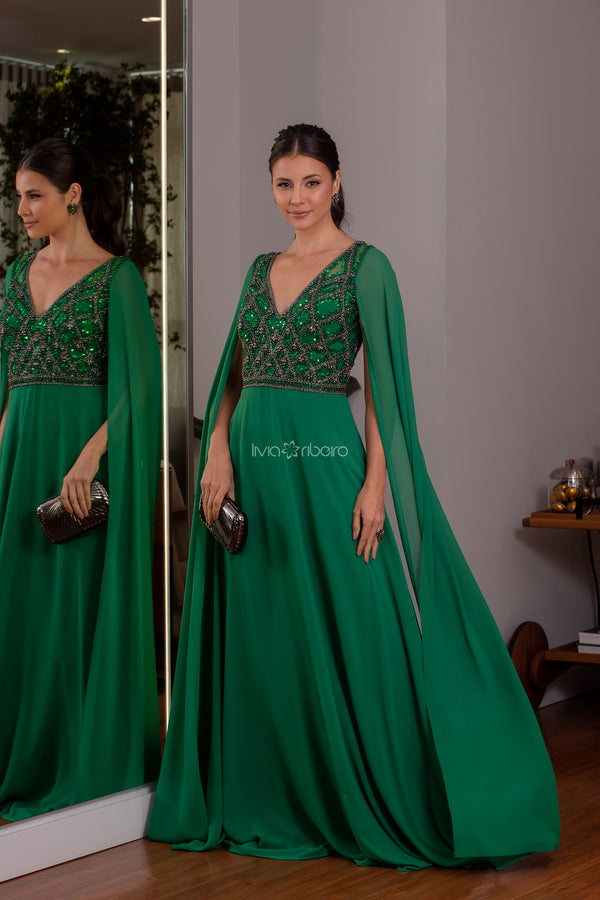 Vestido Lívia Ribeiro busto bordado no tule e capa lateral