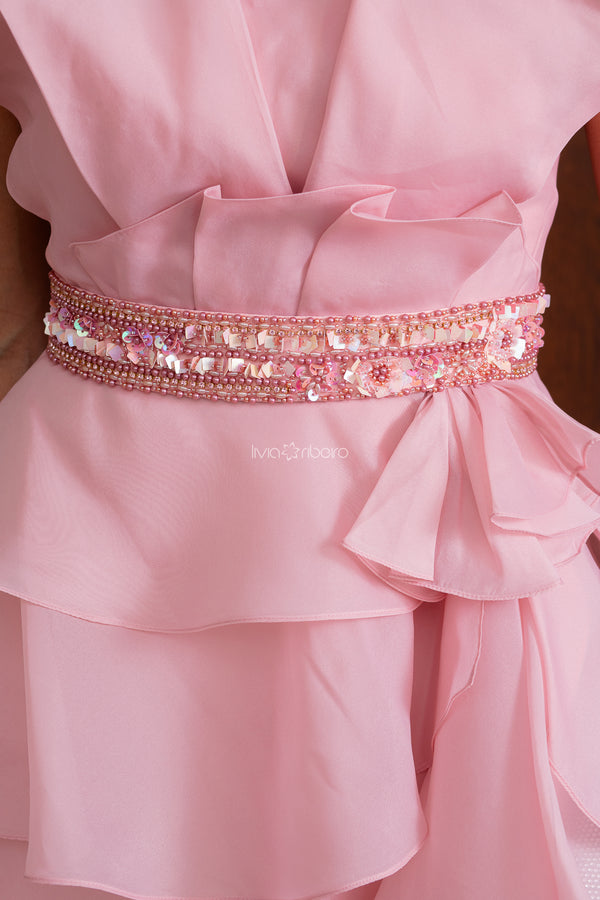 Vestido tomara que caia em organza com cinto bordado