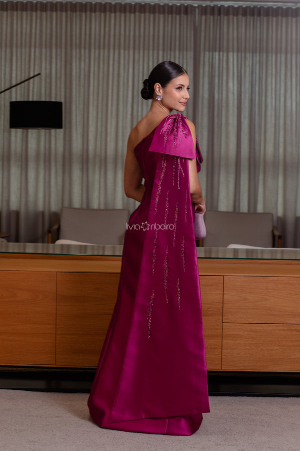 Vestido sereia com laço na lateral e bordado em zibeline | Lívia Ribeiro