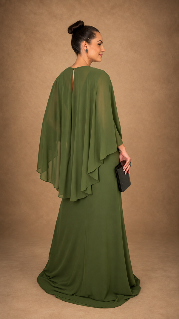 Vestido verde oliva em crepe com toque de seda com gola canoa e cinto na cintura