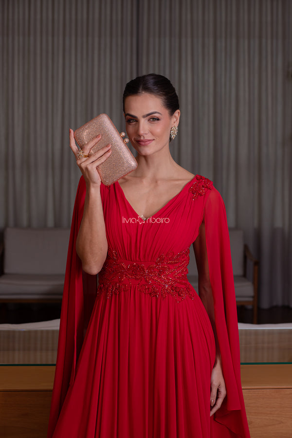 Vestido vermelho longo com Capa e Bordado