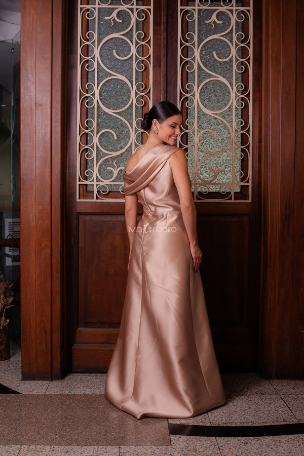 Vestido longo em zibeline com bordado na cintura | Lívia Ribeiro