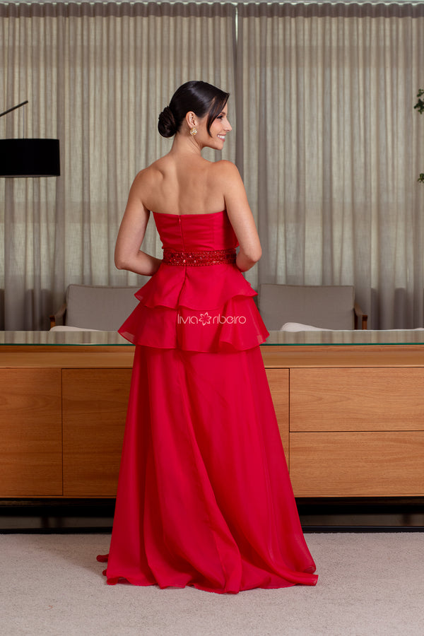 Vestido tomara que caia em organza com cinto bordado