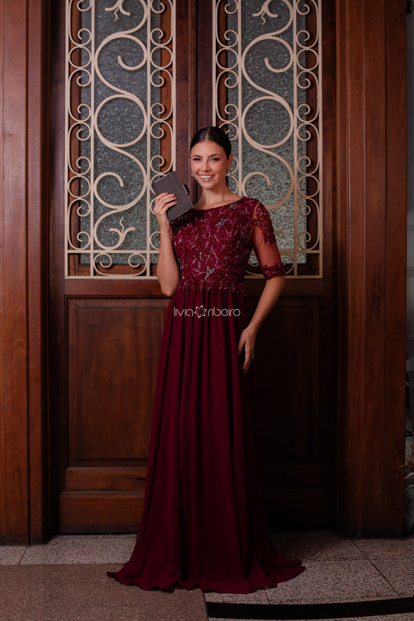 Vestido Lívia Ribeiro busto bordado e manga 3/4 (Disponível em 45 dias úteis)