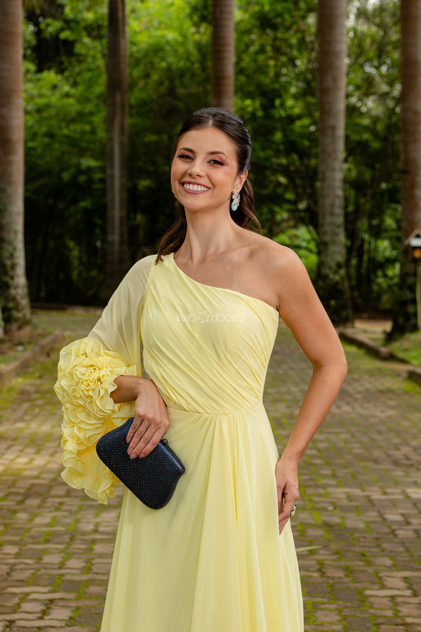 Vestido longo um ombro com manga flare e babados na ponta | Lívia Ribeiro