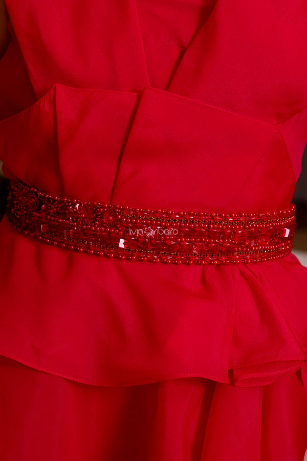 Vestido tomara que caia em organza com cinto bordado