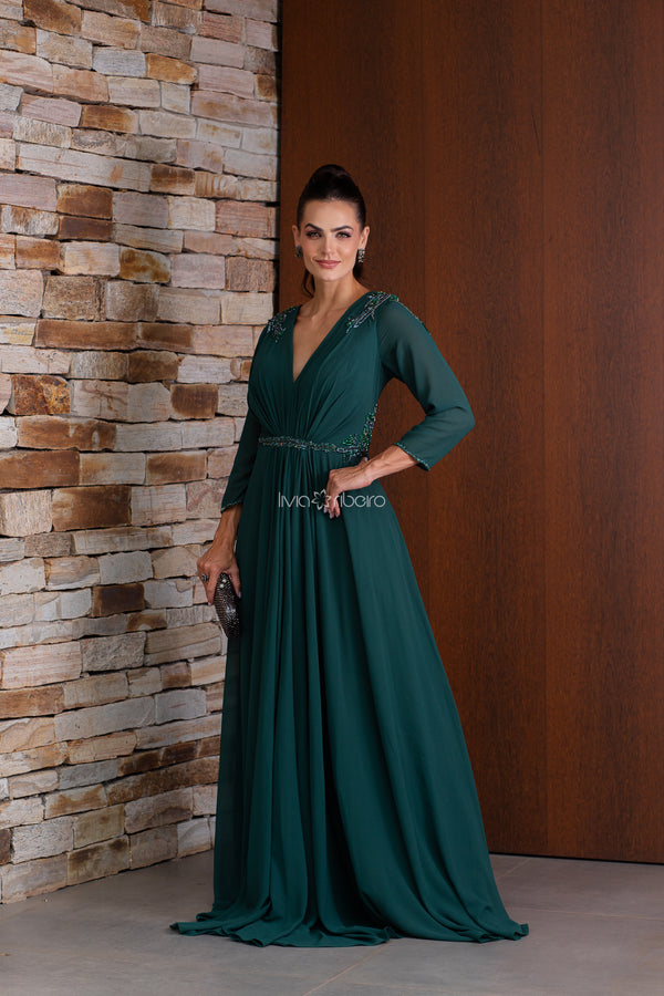 Vestido manga 7/8 com bordado no punho, cintura e ombro