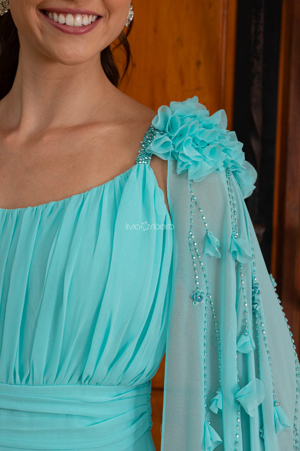 Vestido longo manga tipo capa com bordado em flores e pedraria | Lívia Ribeiro