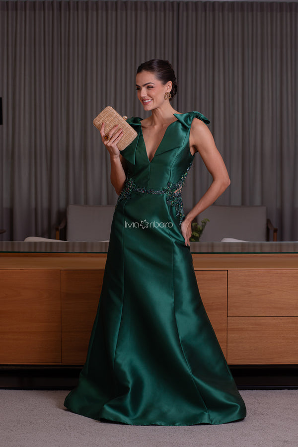 Vestido em zibeline sereia bordado vazado na cintura