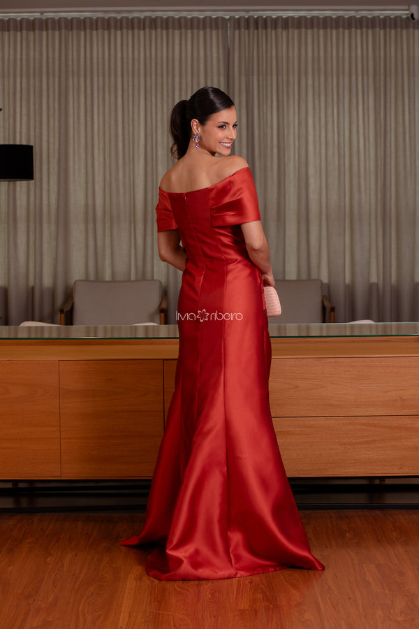 Vestido Lívia Ribeiro ombro a ombro em alfaiataria sereia drapeado busto