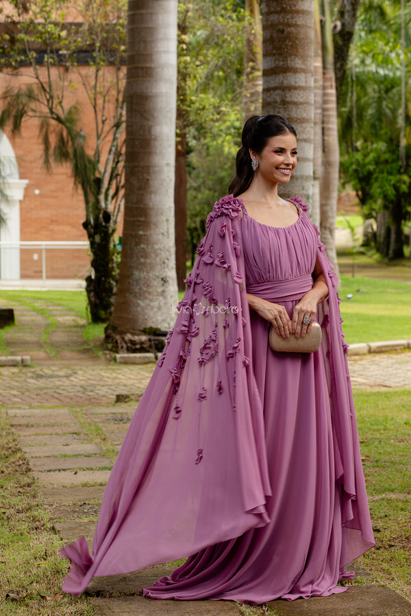 Vestido longo manga tipo capa com bordado em flores e pedraria | Lívia Ribeiro