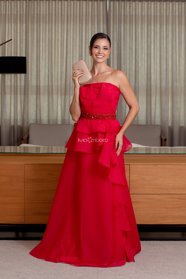 Vestido tomara que caia em organza com cinto bordado