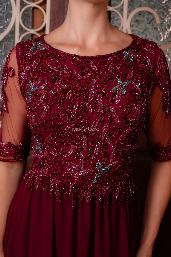 Vestido Lívia Ribeiro busto bordado e manga 3/4 (Disponível em 45 dias úteis)