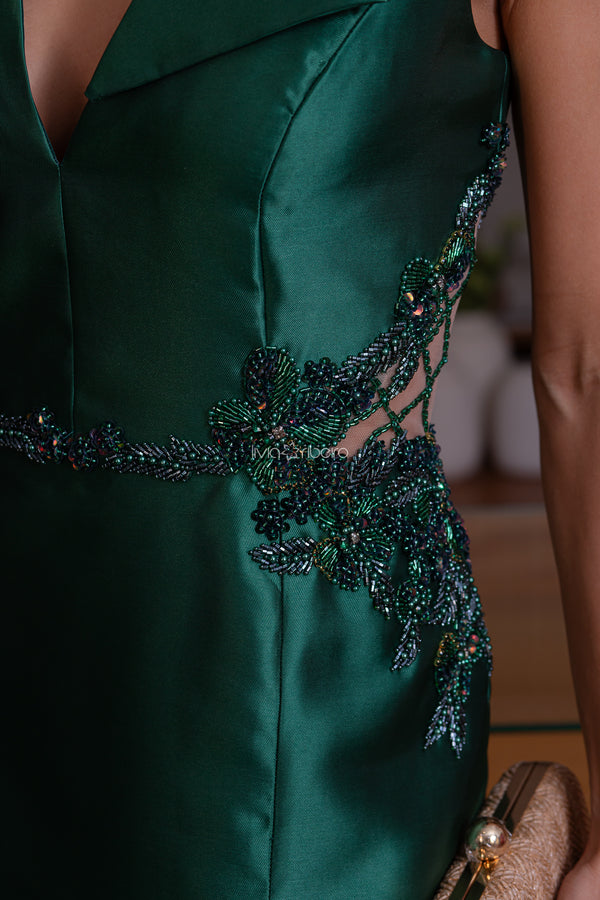 Vestido em zibeline sereia bordado vazado na cintura