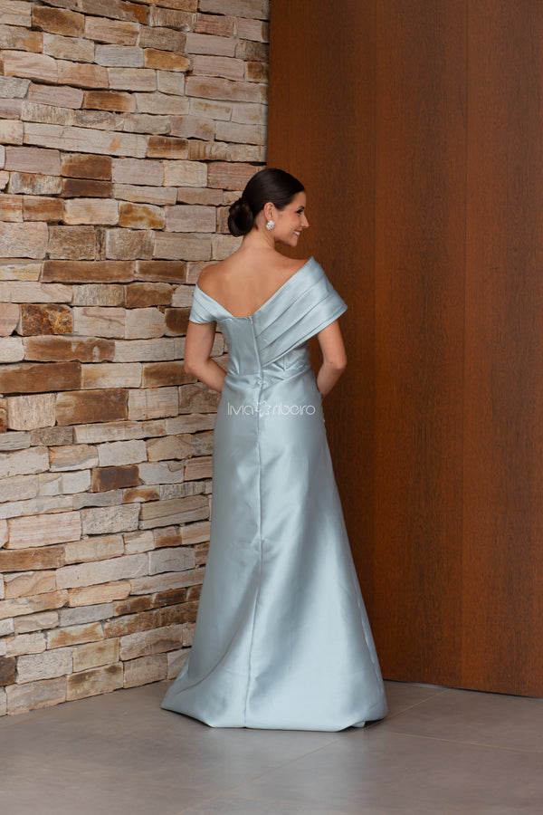 Vestido Lívia Ribeiro em zibeline com bordado na cintura