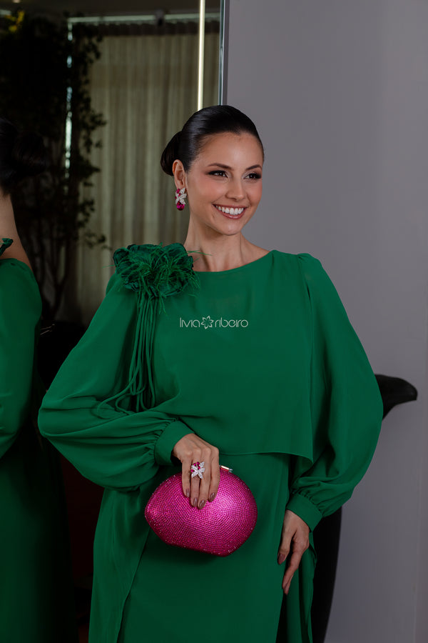 Vestido Lívia Ribeiro em crepe de seda com manga e flor removível