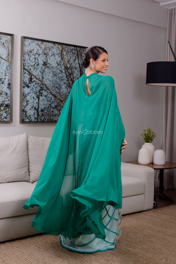 Vestido Lívia Ribeiro fitado bicolor com capa