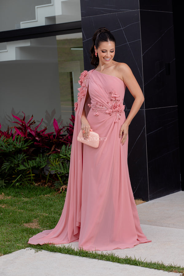 Vestido Lívia Ribeiro um ombro com capa e aplicações e flores e pedraria