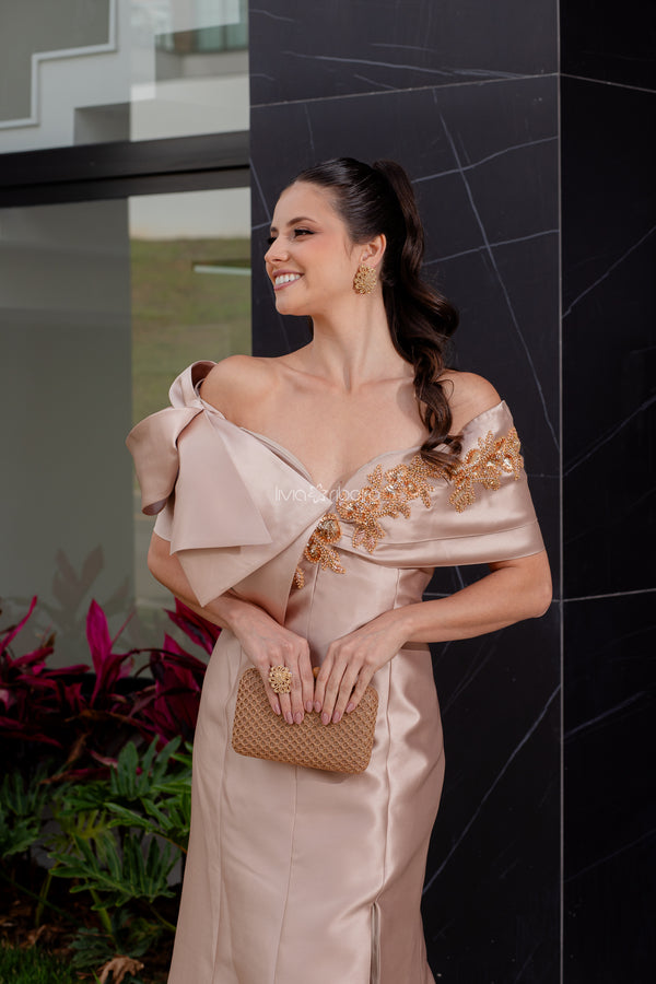 Vestido sereia zibeline decote ombro a ombro com laço