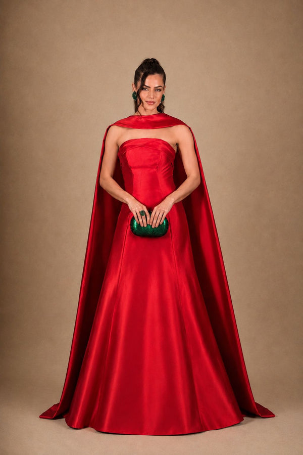 Vestido vermelho longo em zibeline, tomara que caia com capa longa – vista frontal